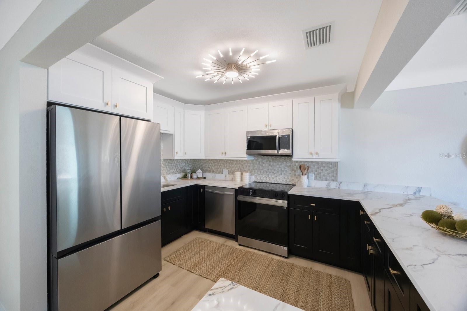 Image 10 of 40 For 280 41st Avenue