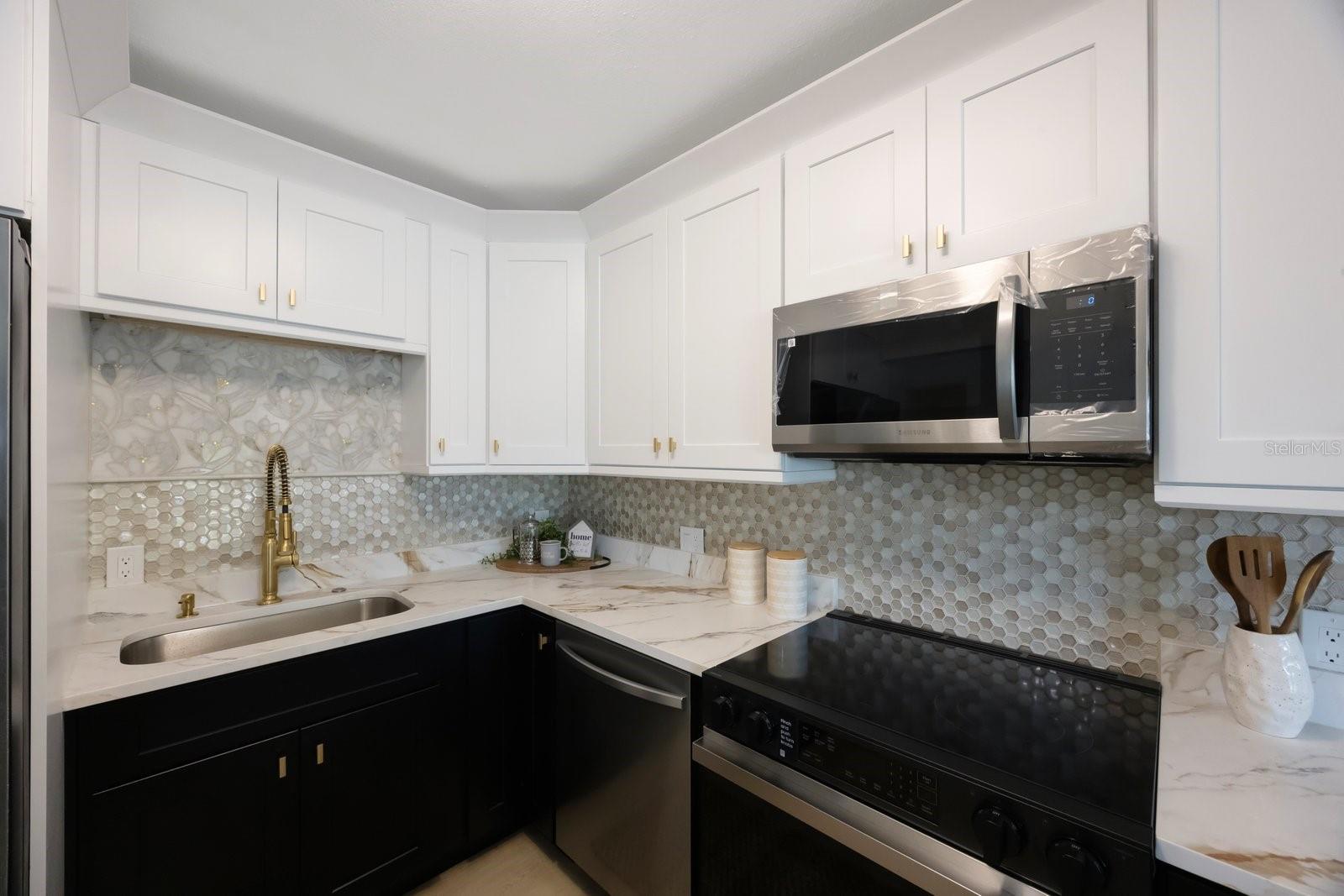 Image 11 of 40 For 280 41st Avenue