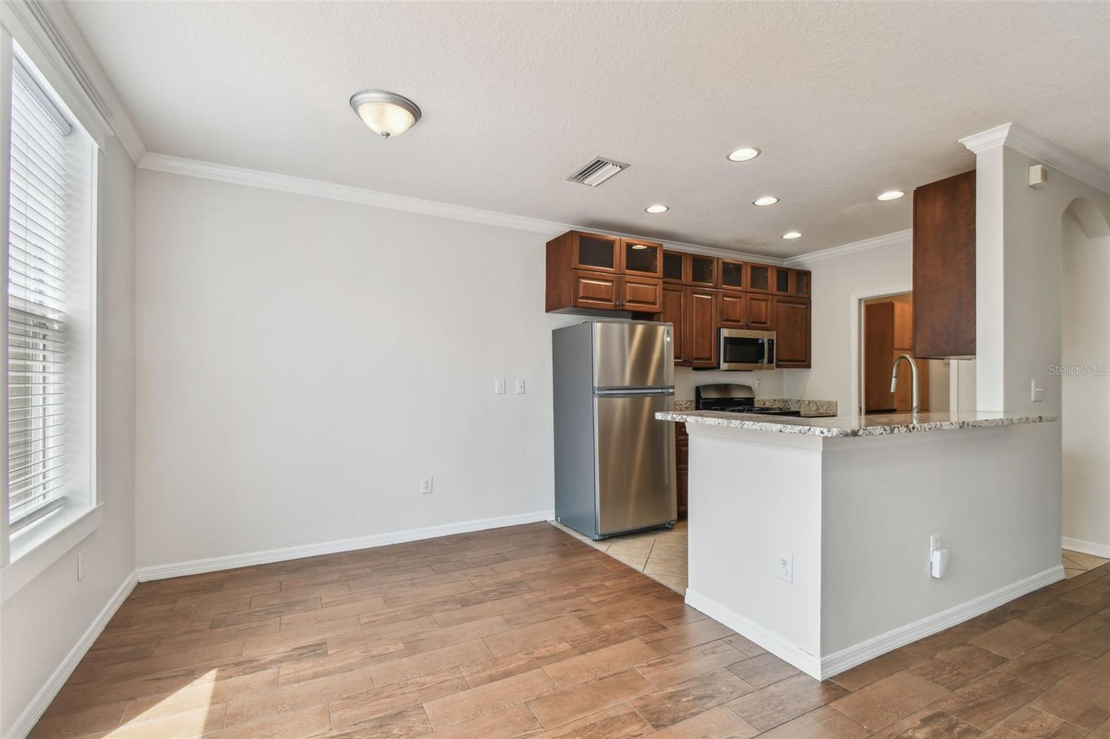 Image 17 of 48 For 11541 Fountainhead Drive