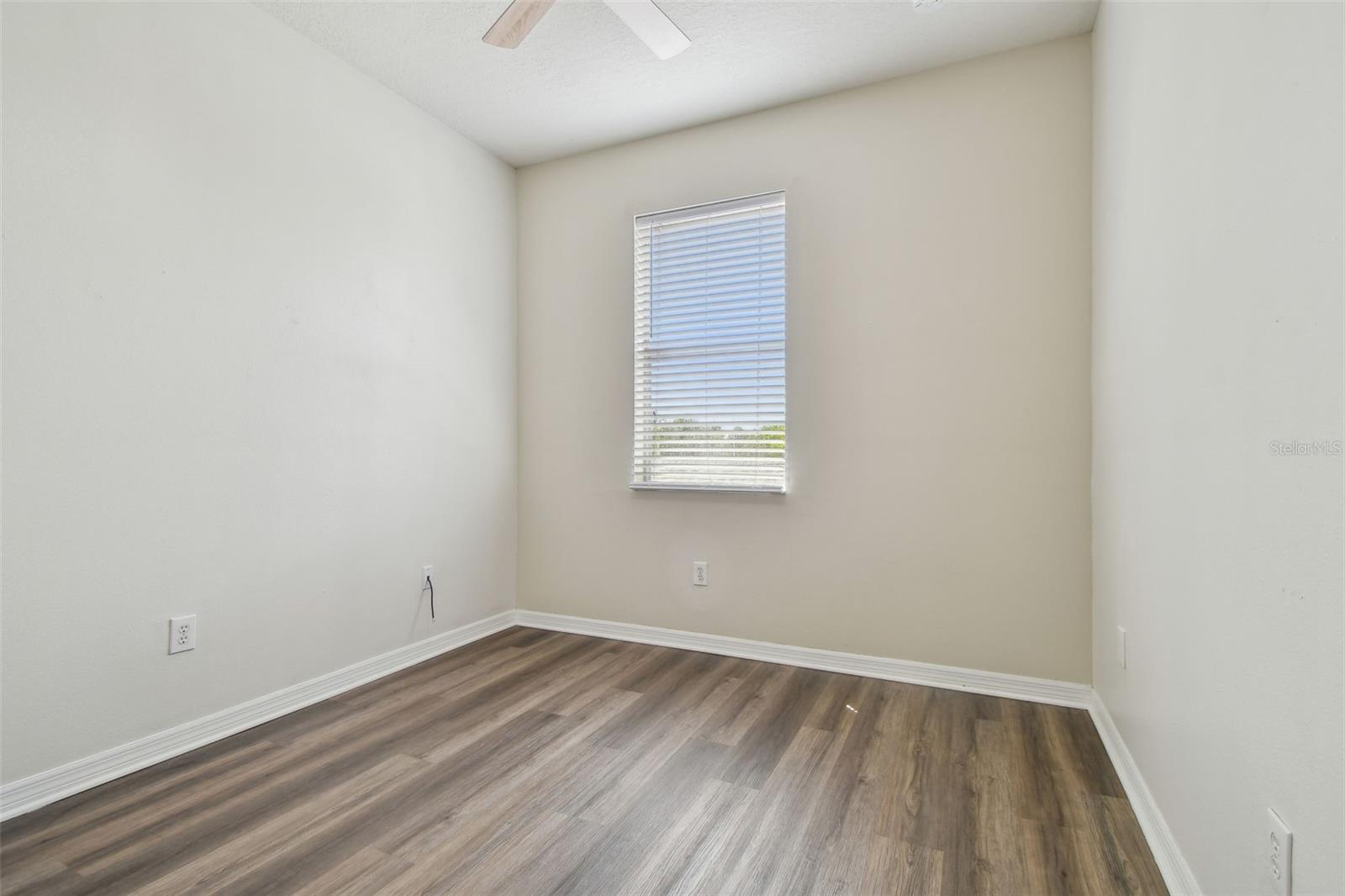 Image 30 of 48 For 11541 Fountainhead Drive