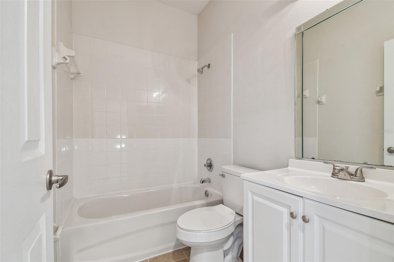 Image 32 of 48 For 11541 Fountainhead Drive