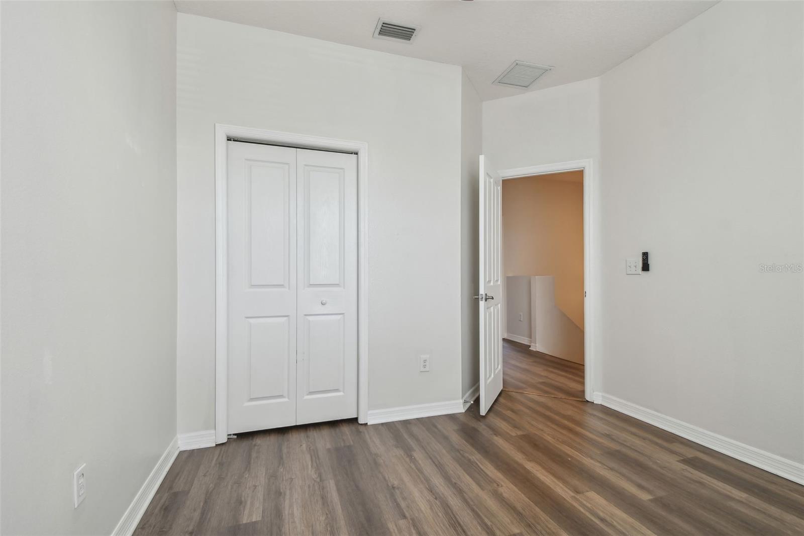Image 34 of 48 For 11541 Fountainhead Drive