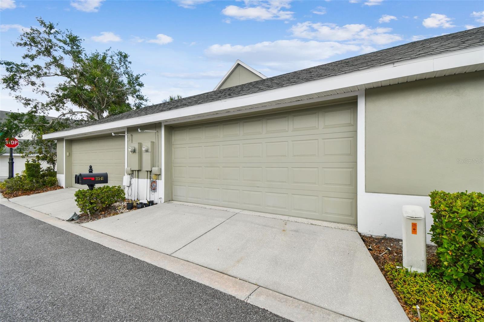 Image 40 of 48 For 11541 Fountainhead Drive