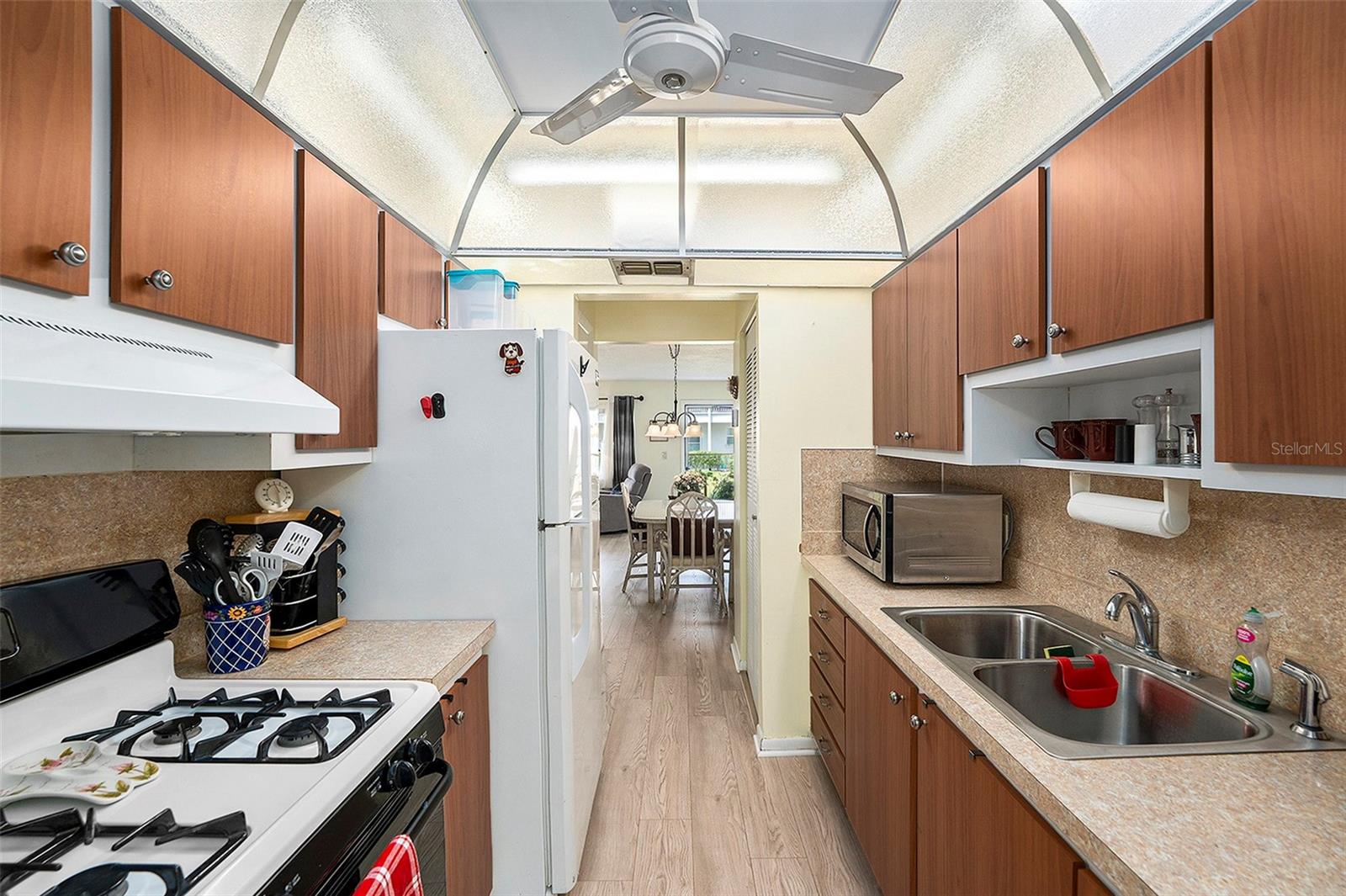 Image 15 of 32 For 5216 81st Street N 2