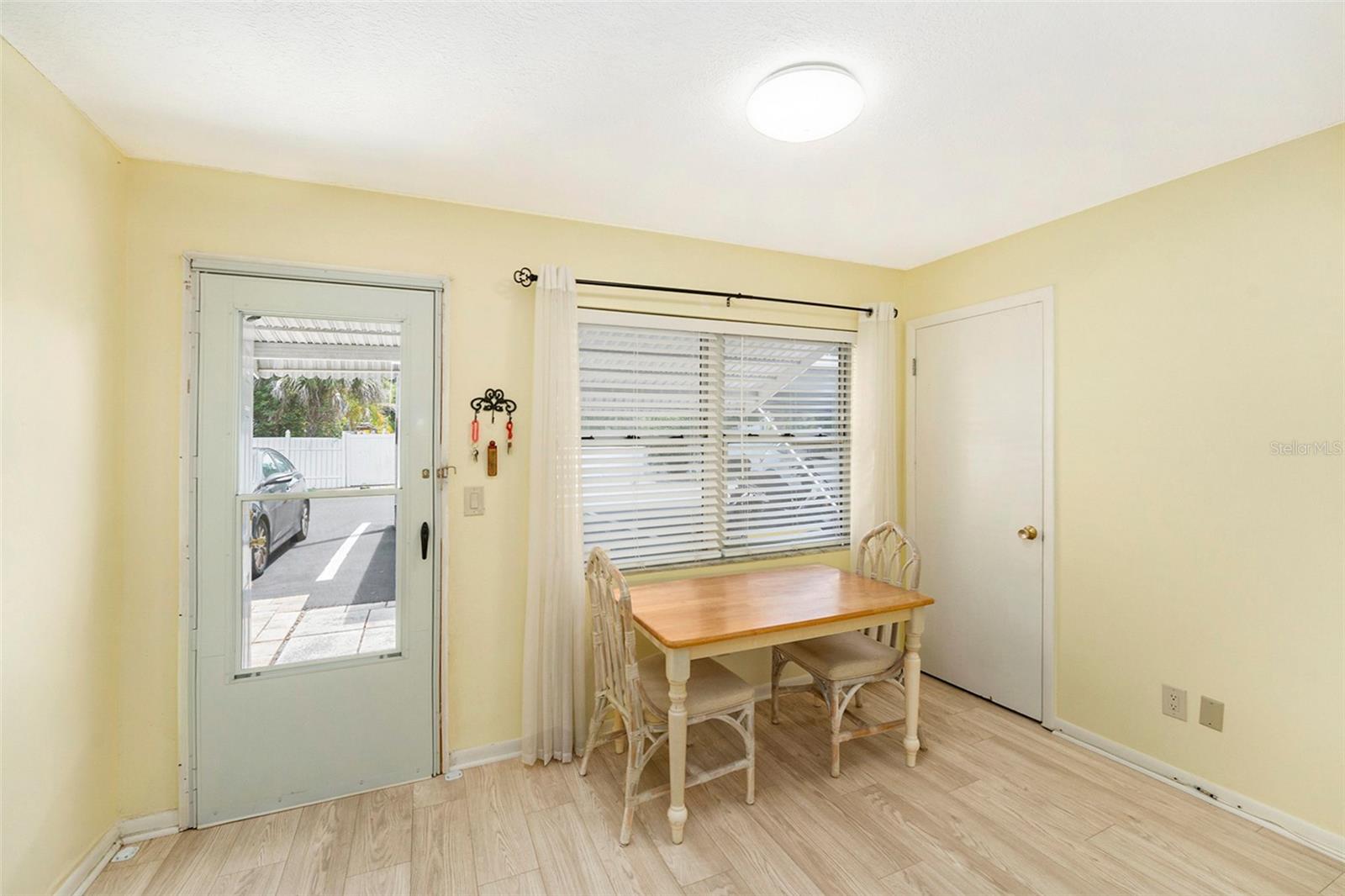 Image 6 of 32 For 5216 81st Street N 2