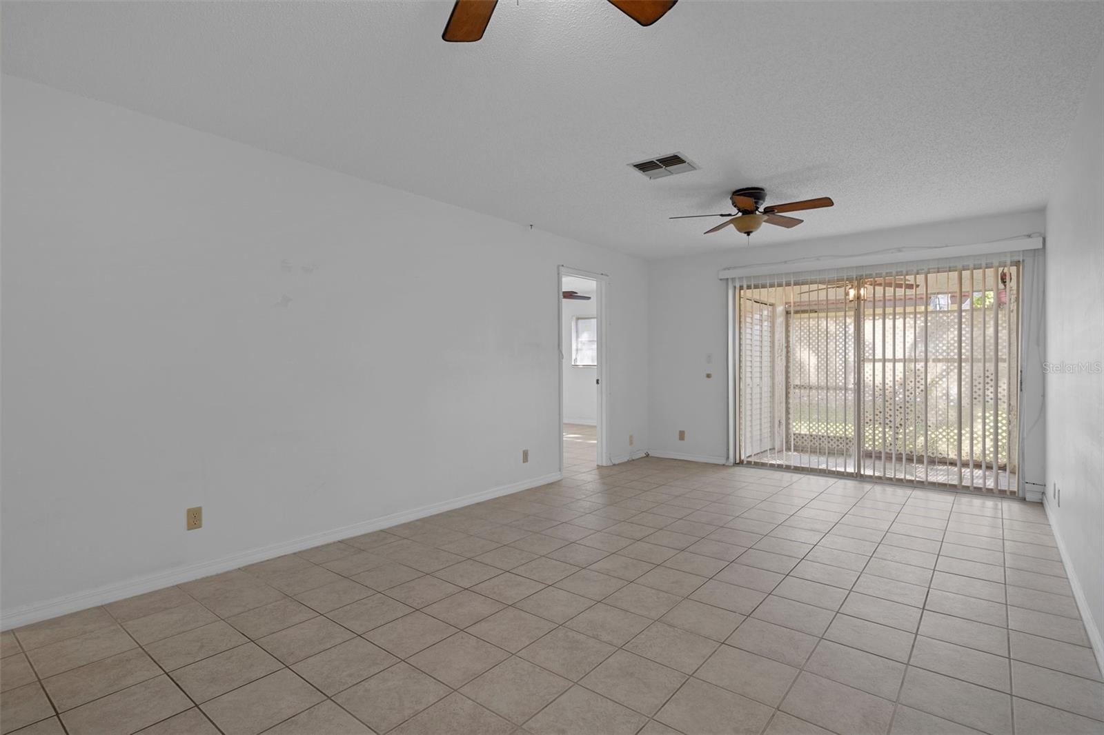Image 11 of 40 For 601 Hercules Avenue 1602
