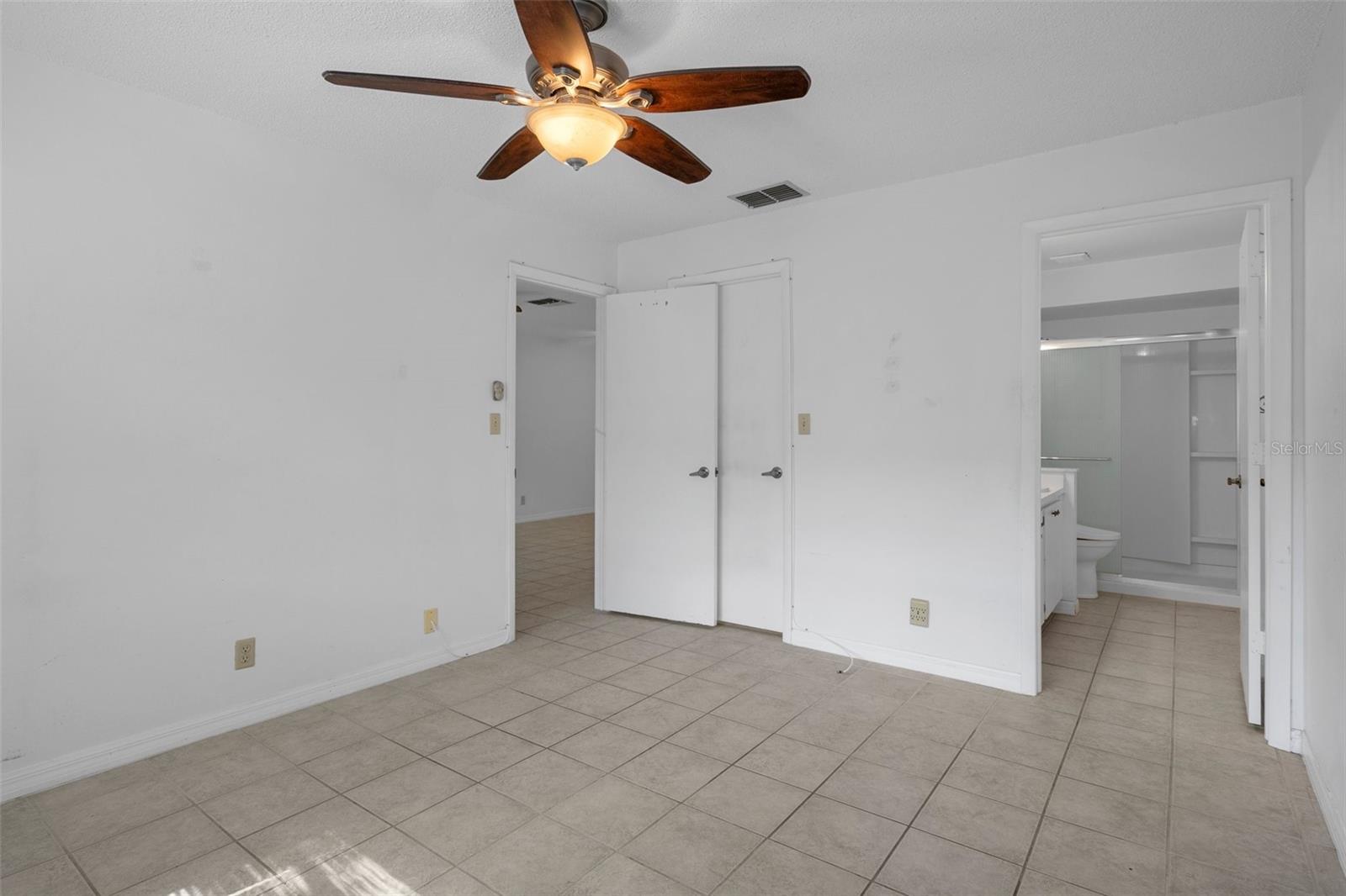 Image 14 of 40 For 601 Hercules Avenue 1602