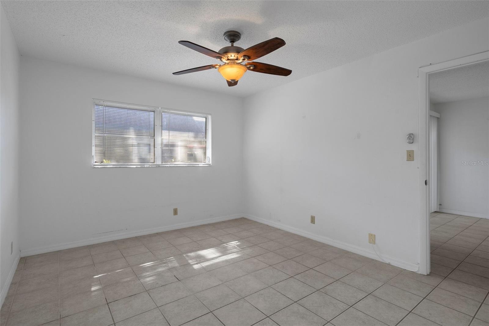 Image 16 of 40 For 601 Hercules Avenue 1602