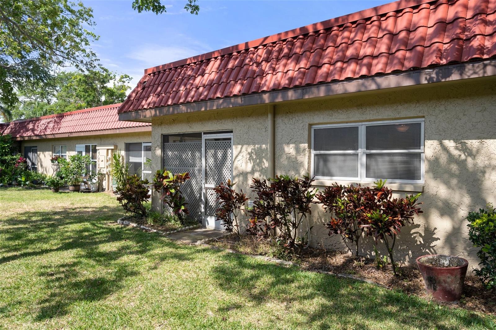 Image 27 of 40 For 601 Hercules Avenue 1602