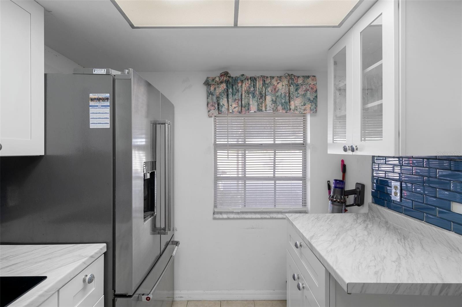 Image 4 of 40 For 601 Hercules Avenue 1602