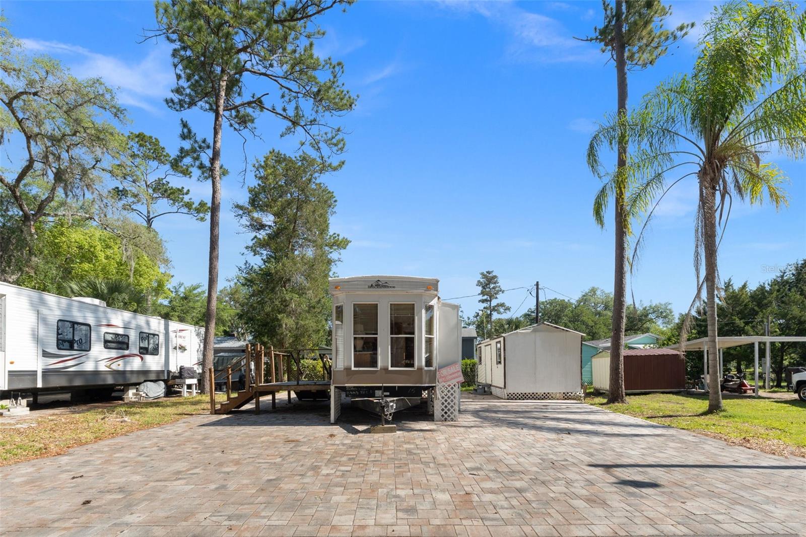 Image 4 of 36 For 2092 Culbreath Road D15