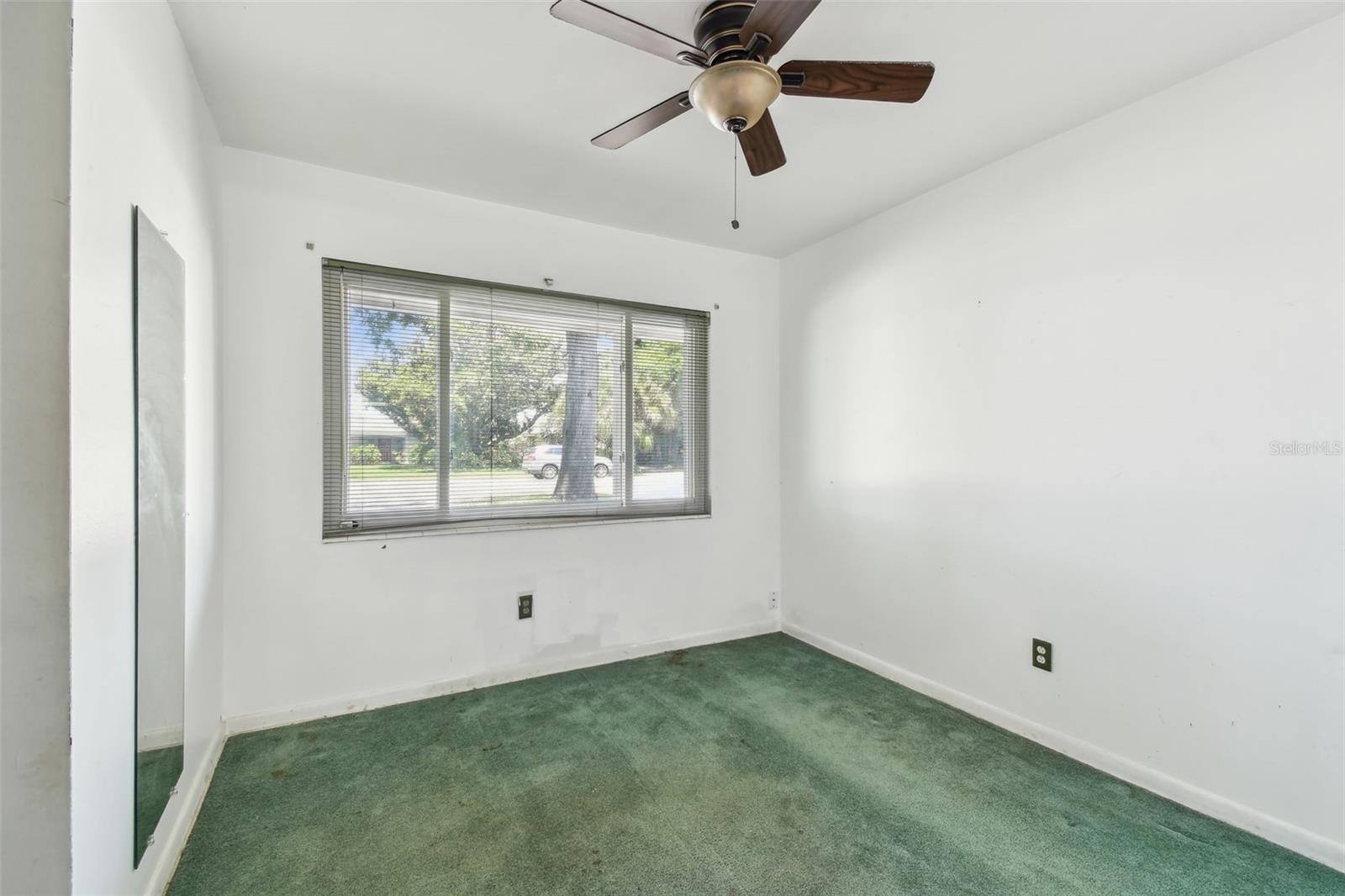 Image 11 of 25 For 6922 Spencer Circle