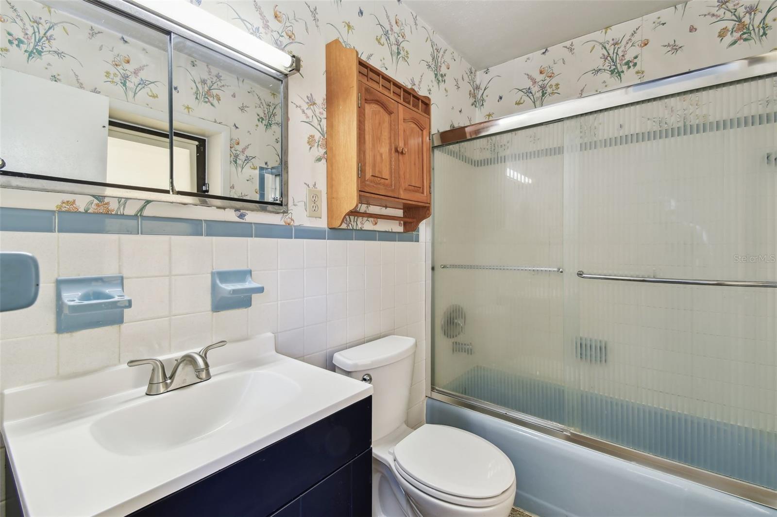 Image 13 of 25 For 6922 Spencer Circle