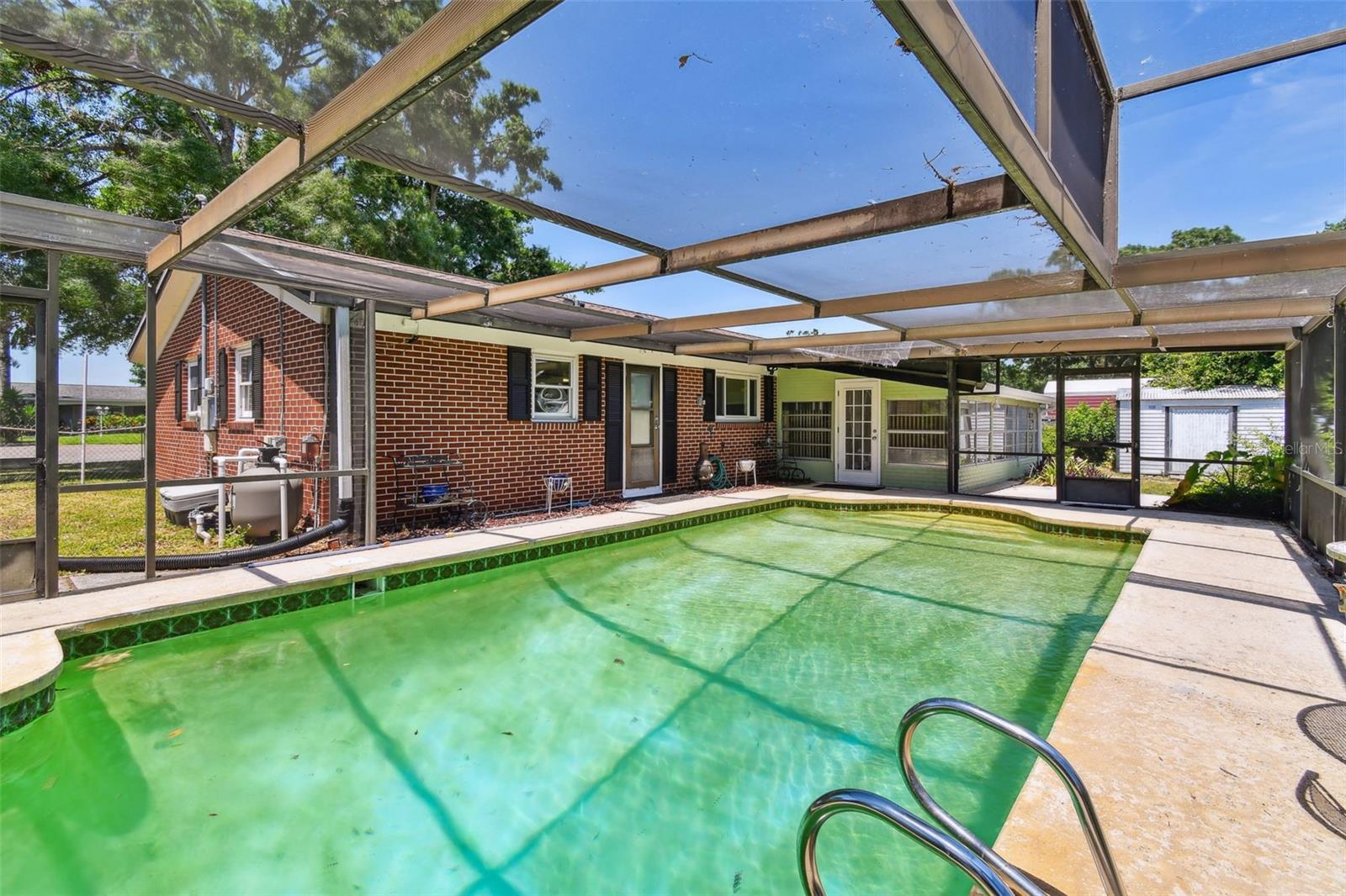 Image 17 of 25 For 6922 Spencer Circle