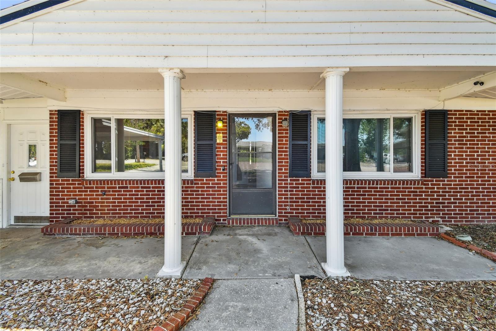 Image 3 of 25 For 6922 Spencer Circle