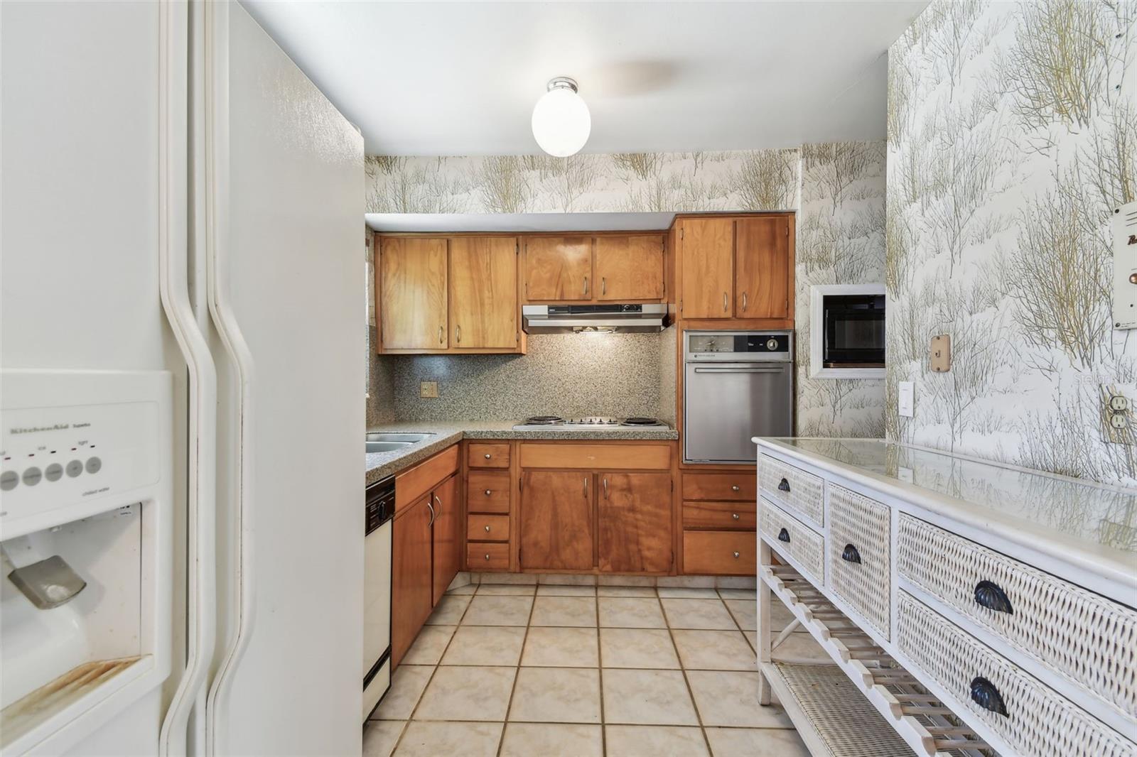 Image 6 of 25 For 6922 Spencer Circle