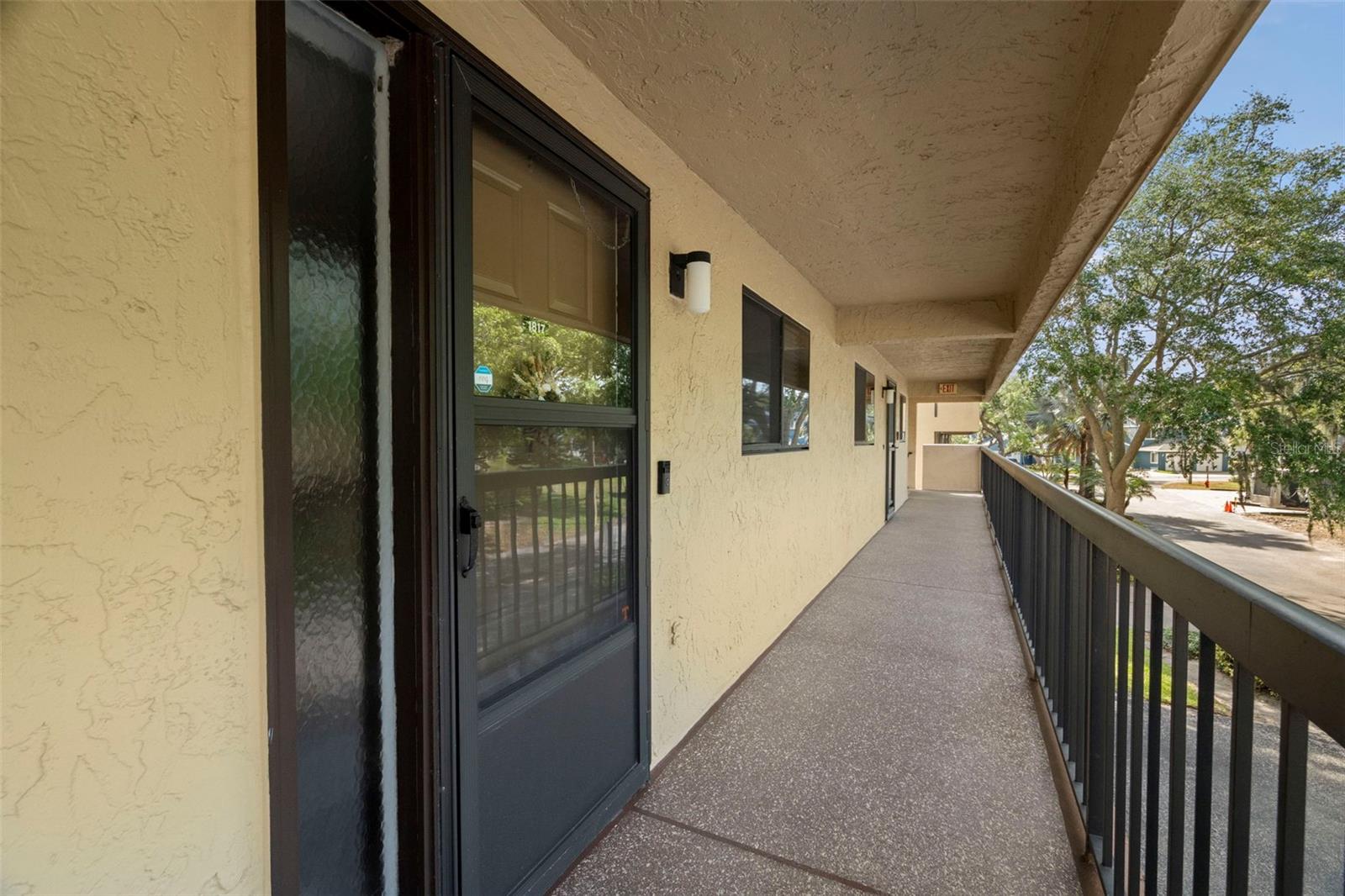 Image 2 of 37 For 1817 Golfview Drive 1817