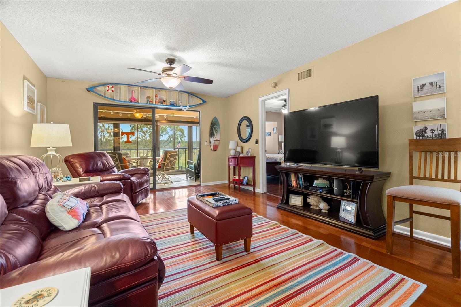 Image 21 of 37 For 1817 Golfview Drive 1817
