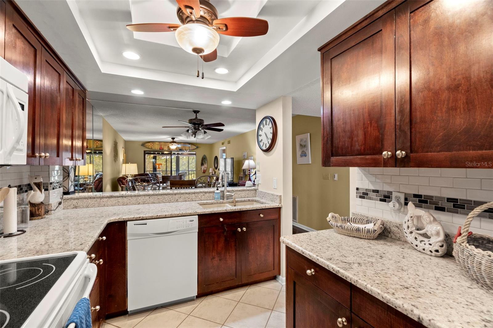 Image 30 of 37 For 1817 Golfview Drive 1817