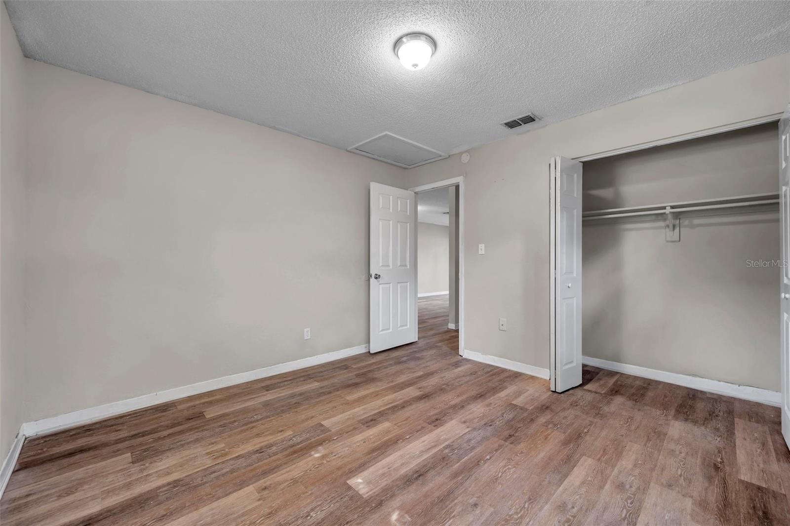 Image 10 of 24 For 14724 Sunset Street
