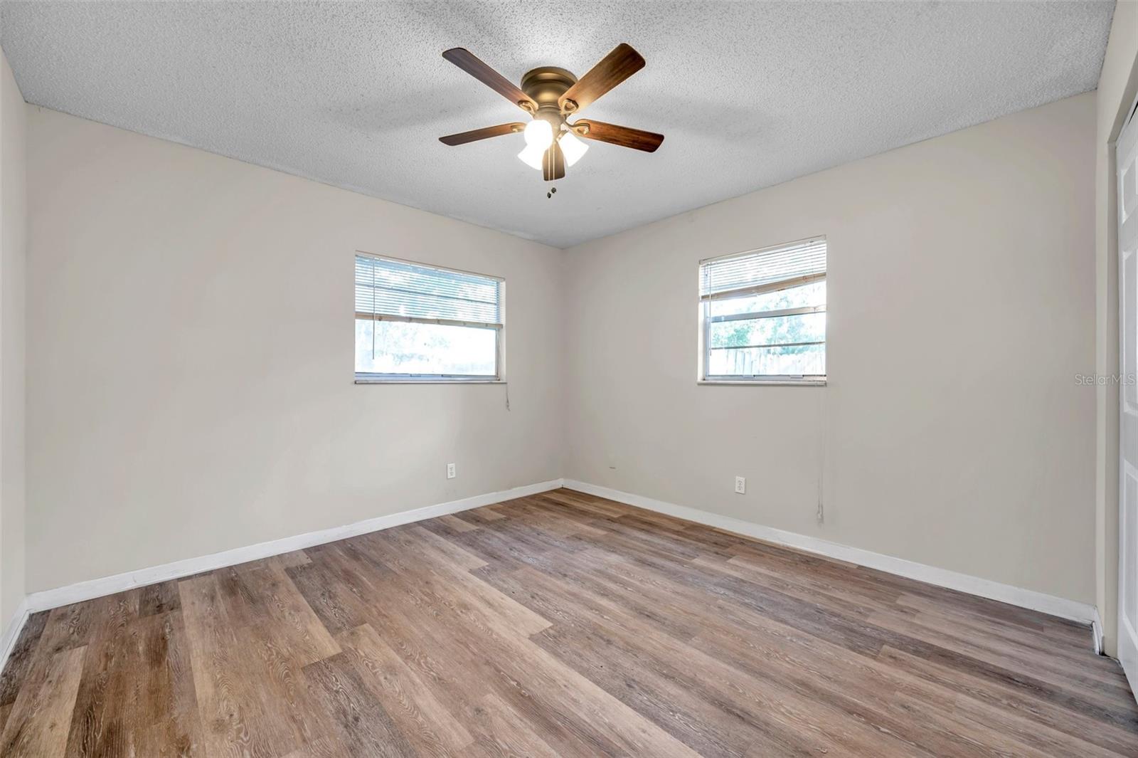 Image 13 of 24 For 14724 Sunset Street