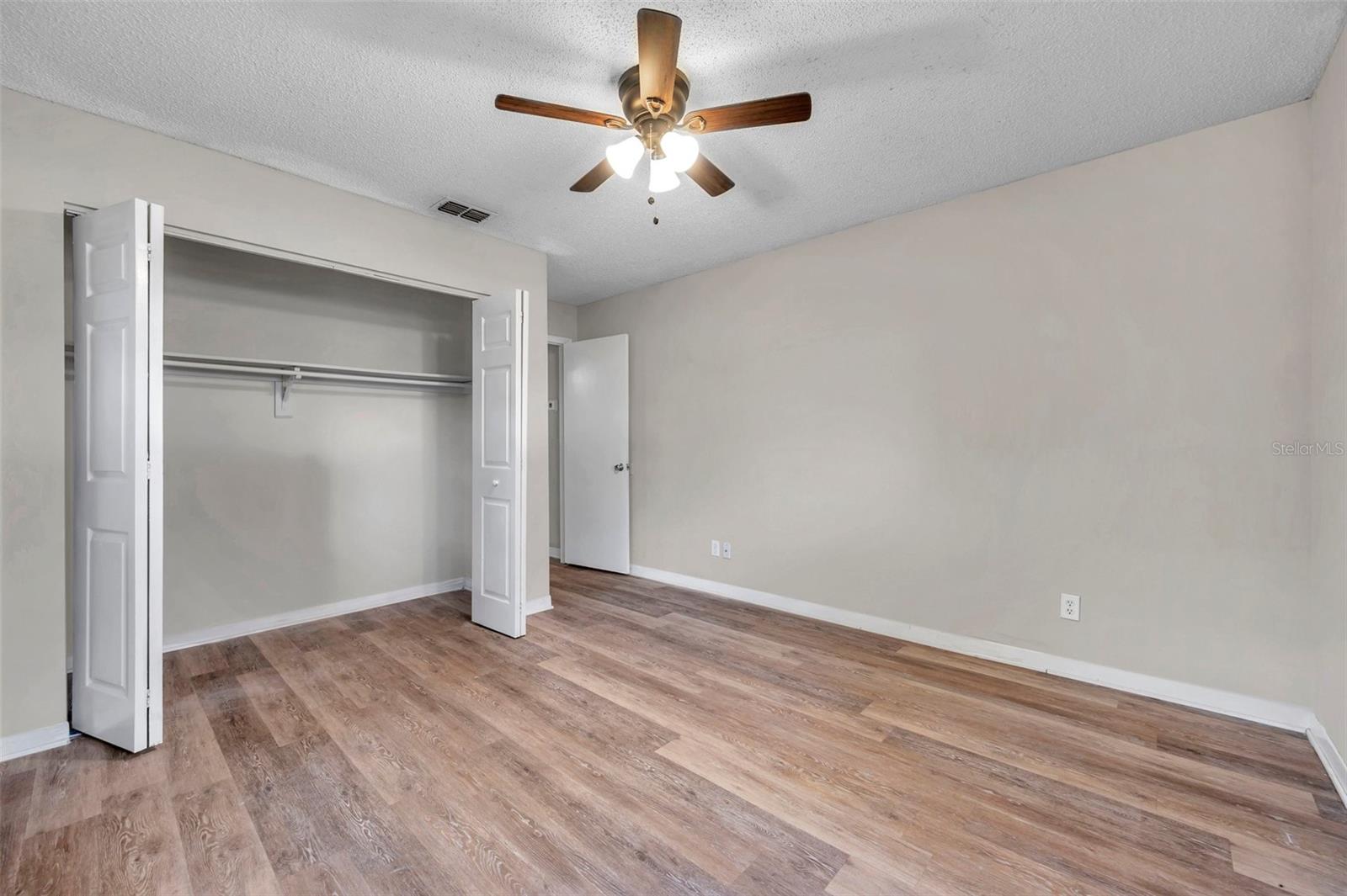Image 16 of 24 For 14724 Sunset Street