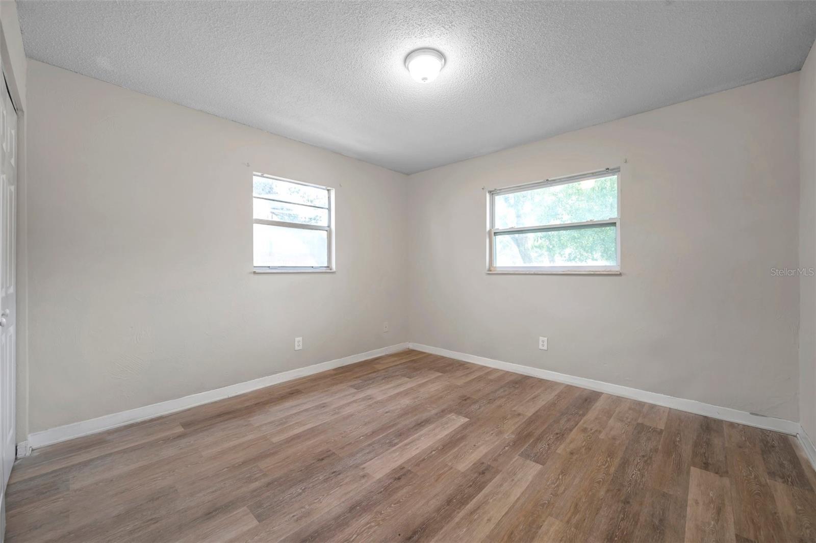 Image 8 of 24 For 14724 Sunset Street