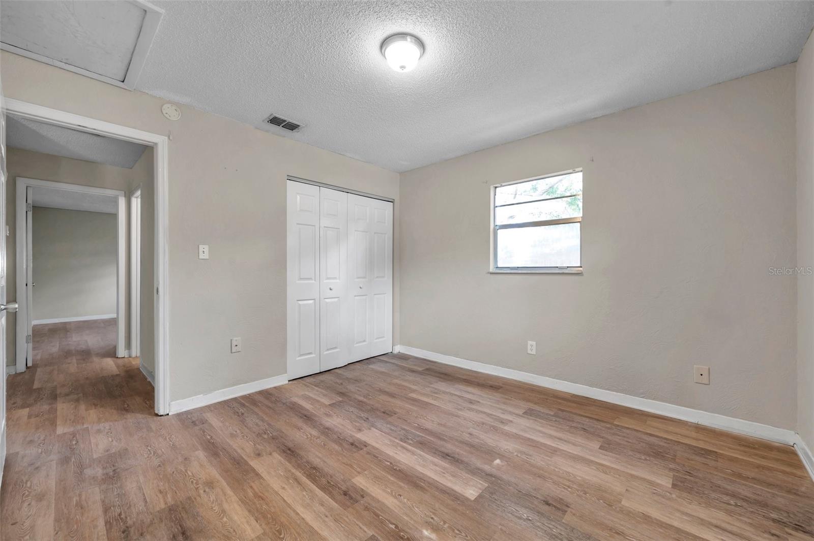 Image 9 of 24 For 14724 Sunset Street