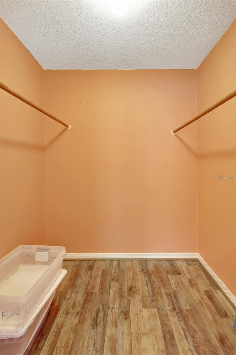 Image 33 of 53 For 3122 Lake Valencia Lane E