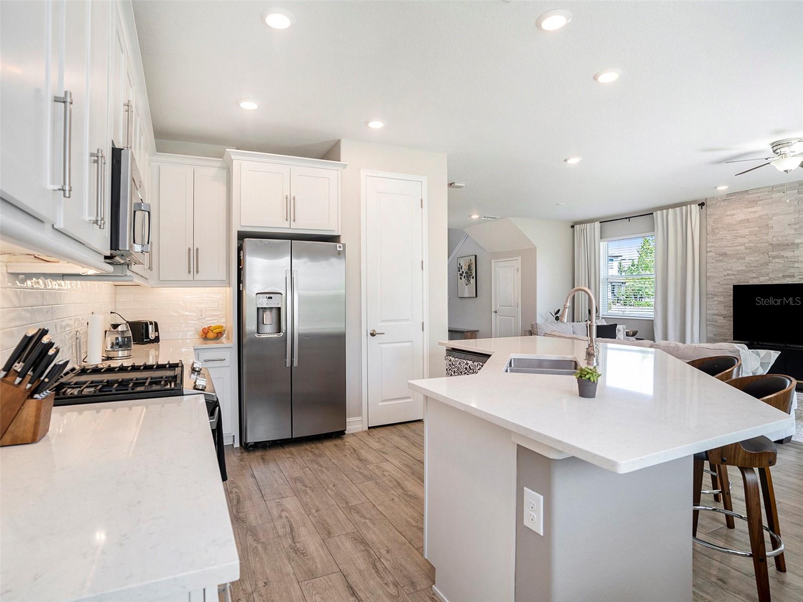 Image 13 of 52 For 4644 Almada Lane