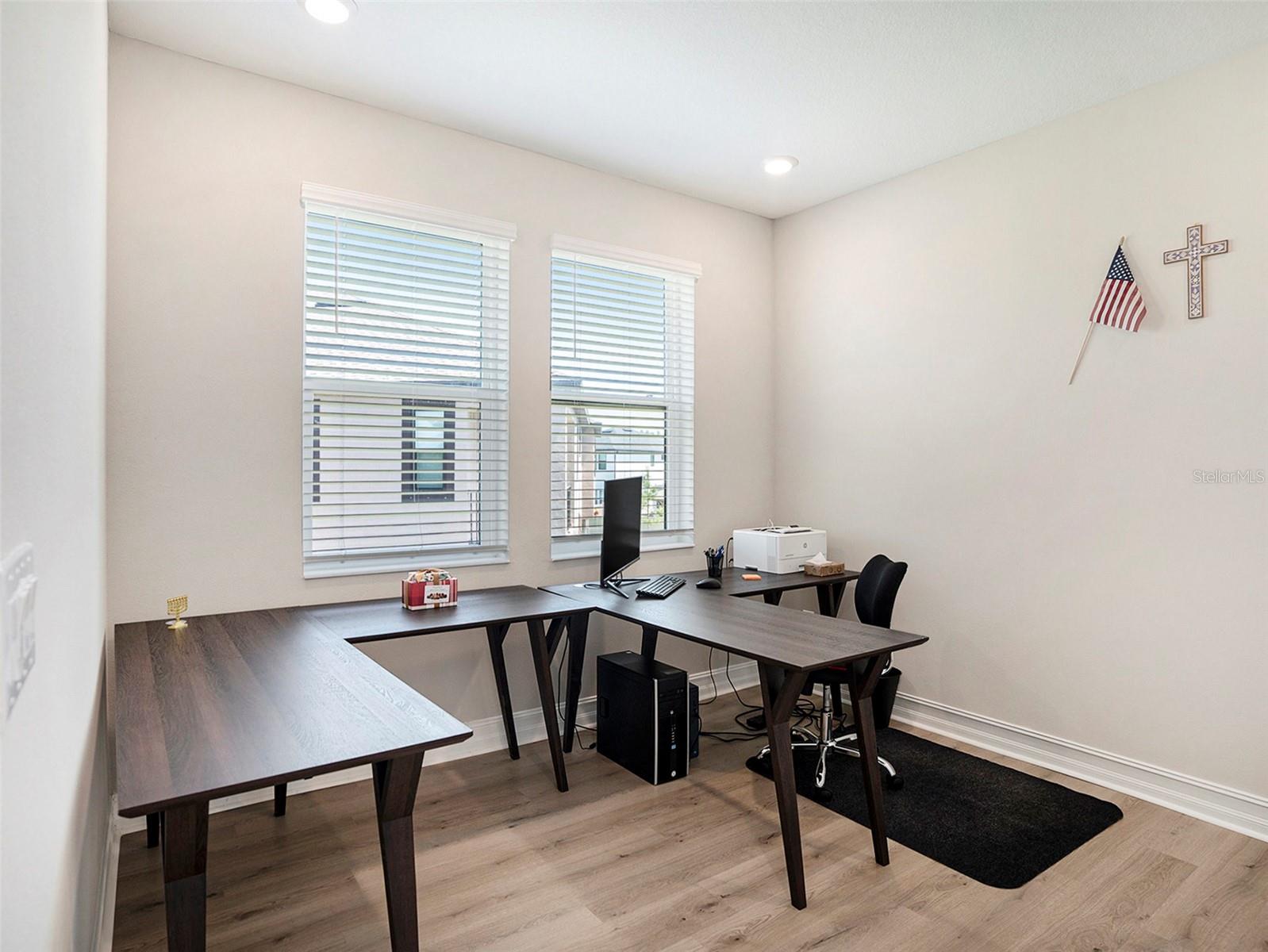 Image 21 of 52 For 4644 Almada Lane