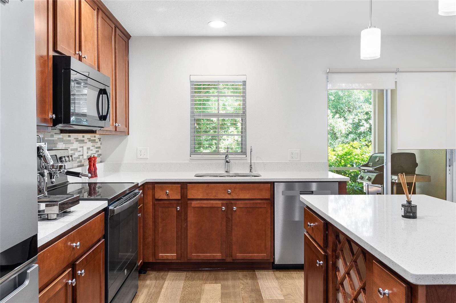 Image 11 of 30 For 9628 Charlesberg Drive