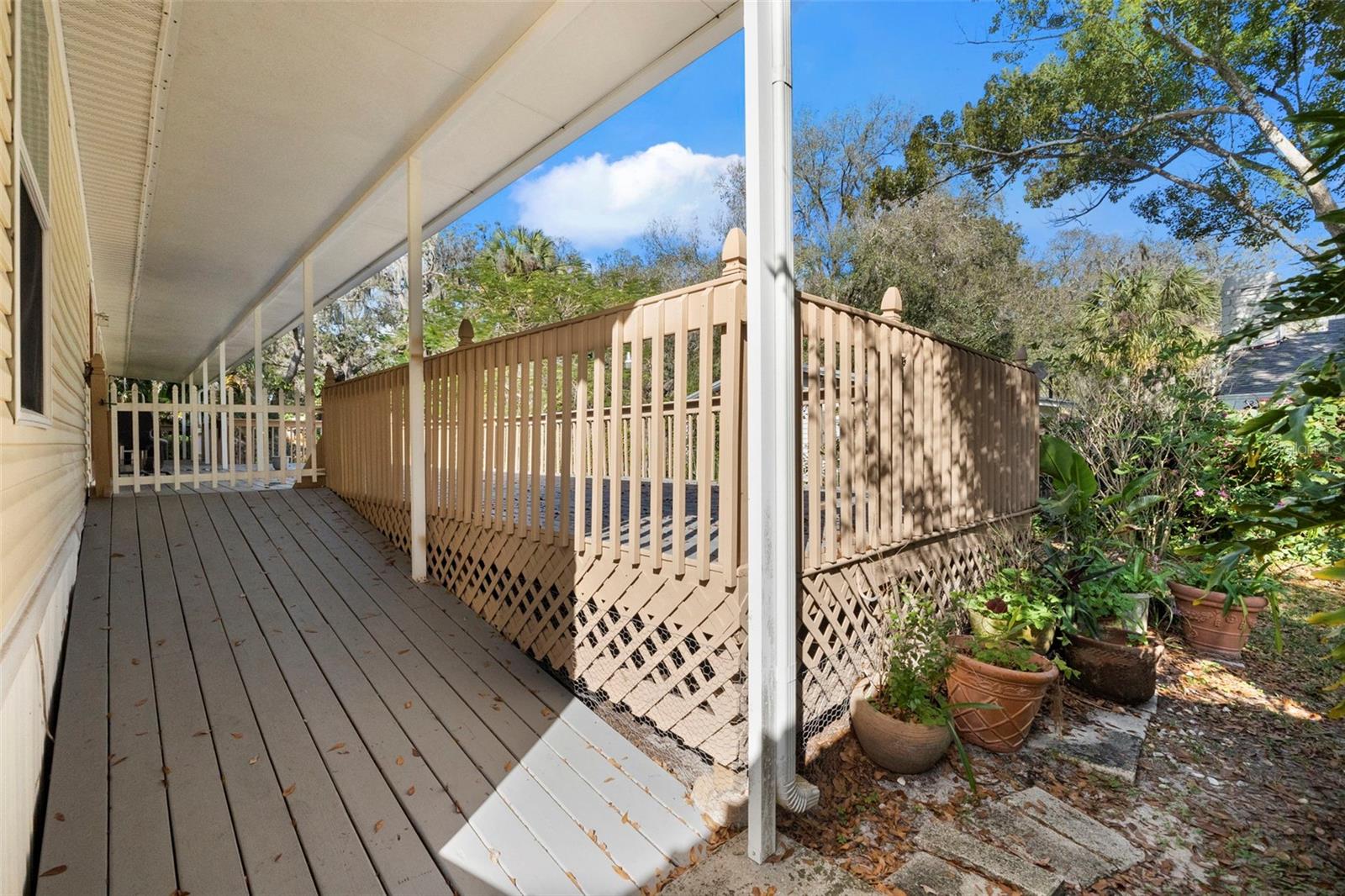 Listing photo id 20 for 13015 Elm Street