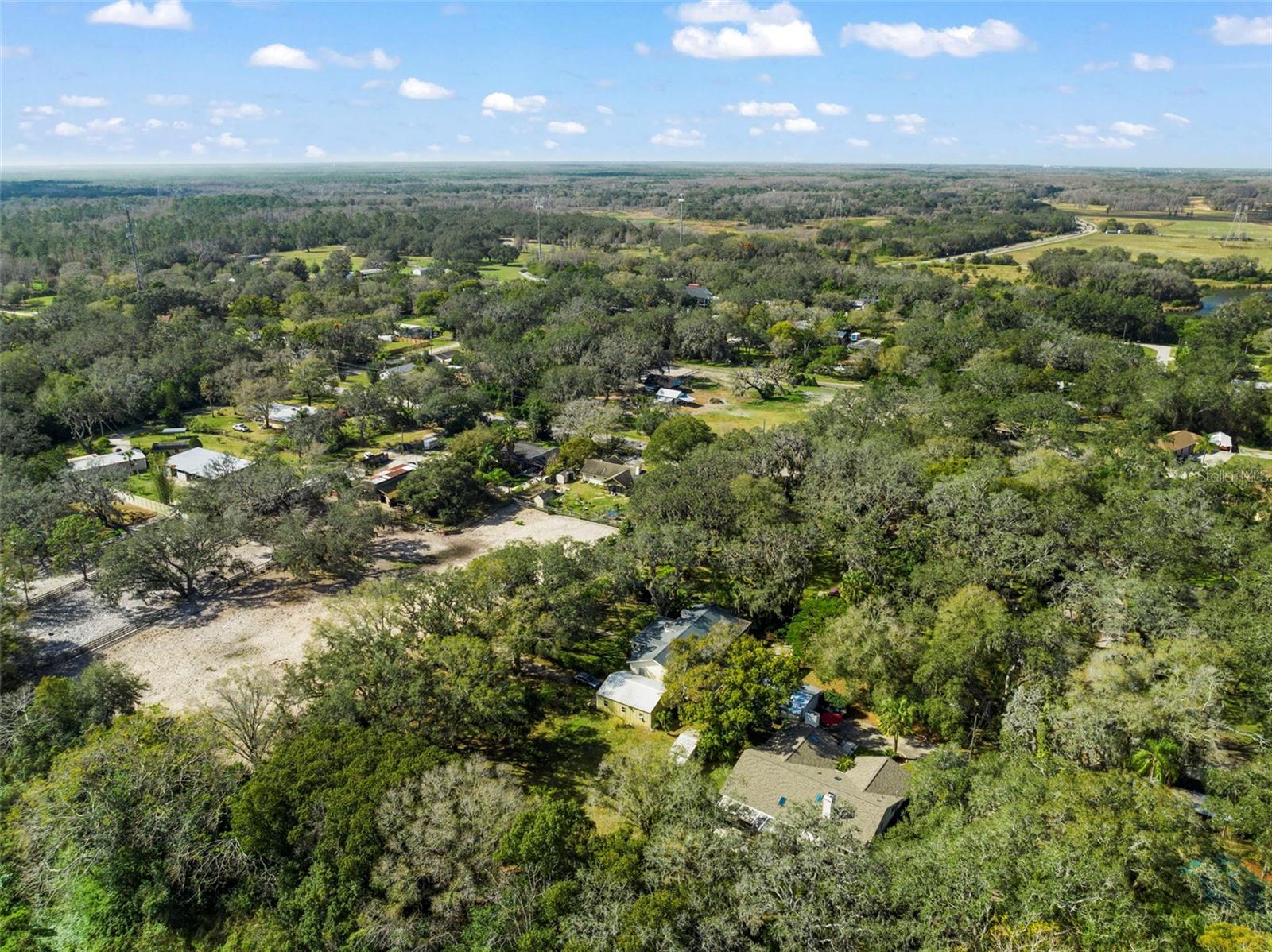 Listing photo id 35 for 13015 Elm Street