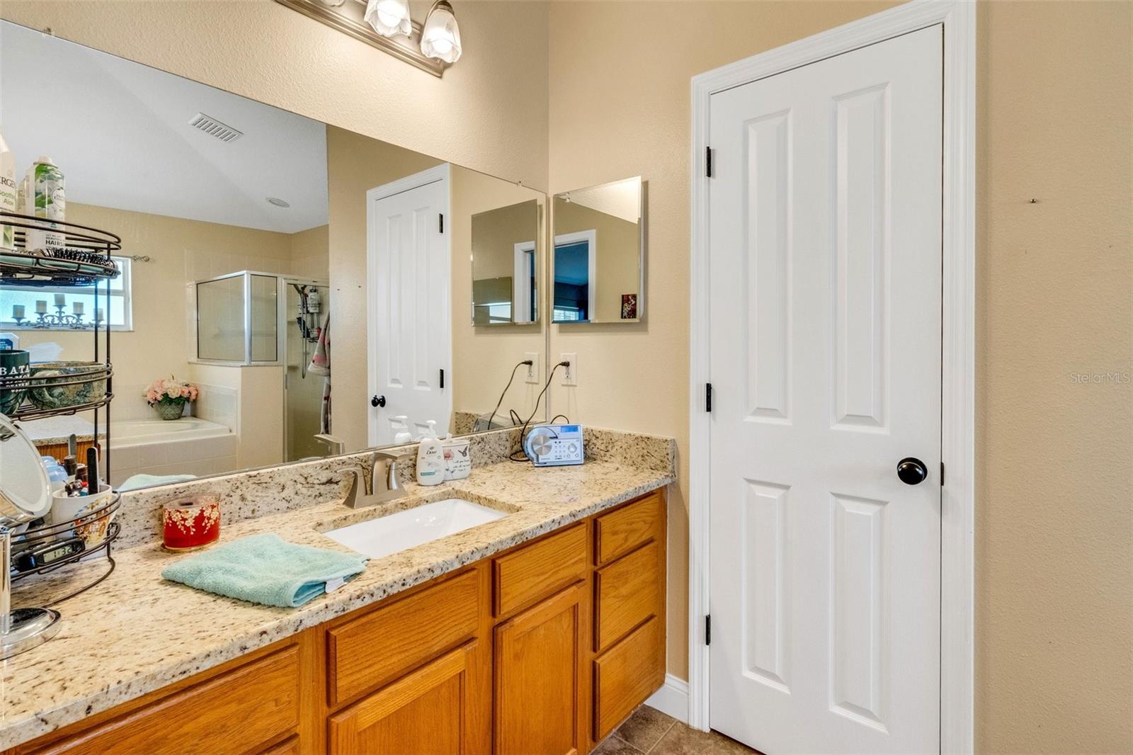 Image 16 of 41 For 16905 Hawkridge Road