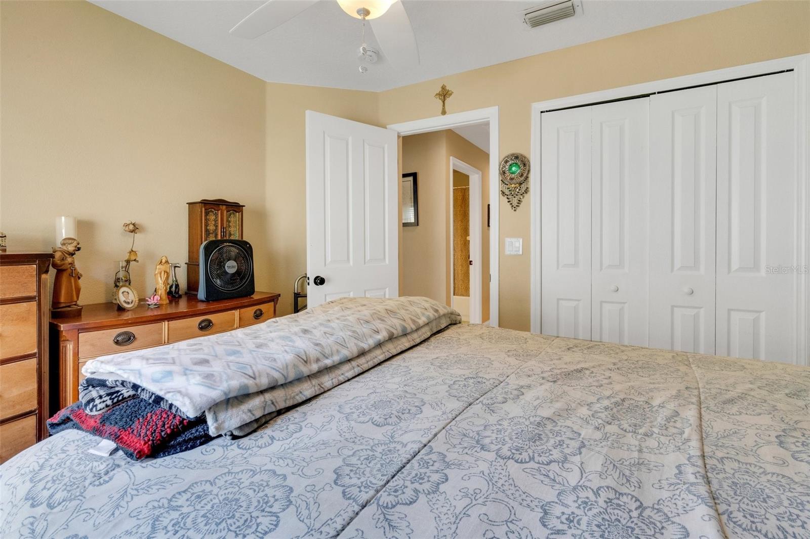 Image 21 of 41 For 16905 Hawkridge Road