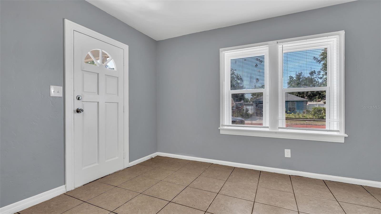 Image 3 of 17 For 3060 21st Avenue S