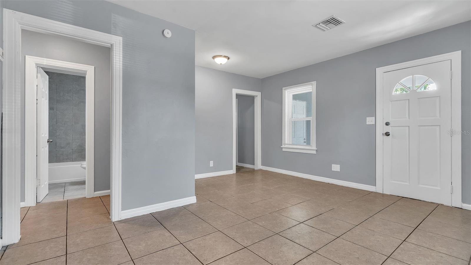 Image 4 of 17 For 3060 21st Avenue S