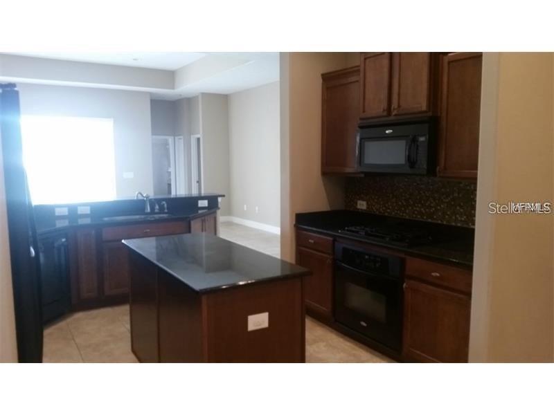 Image 2 of 10 For 8107 Hampton Glen Drive