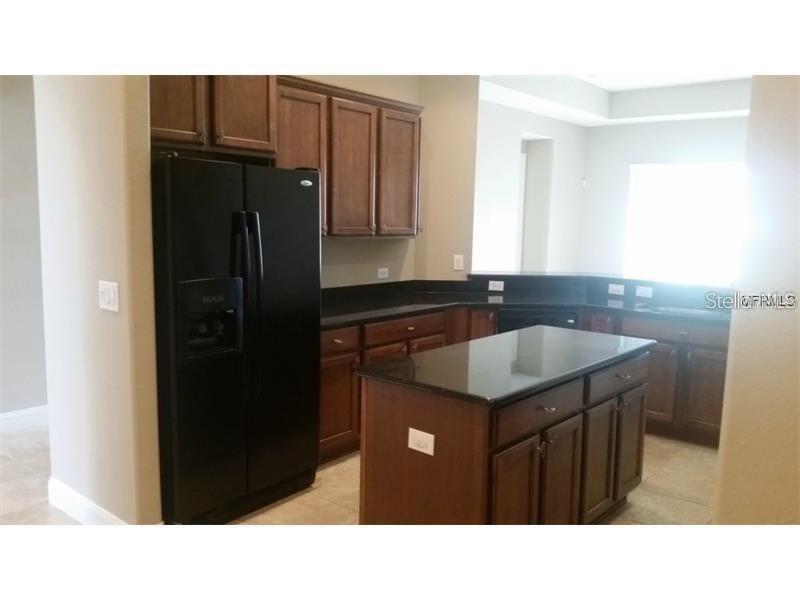 Image 3 of 10 For 8107 Hampton Glen Drive