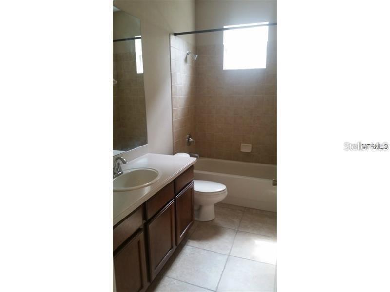 Image 6 of 10 For 8107 Hampton Glen Drive