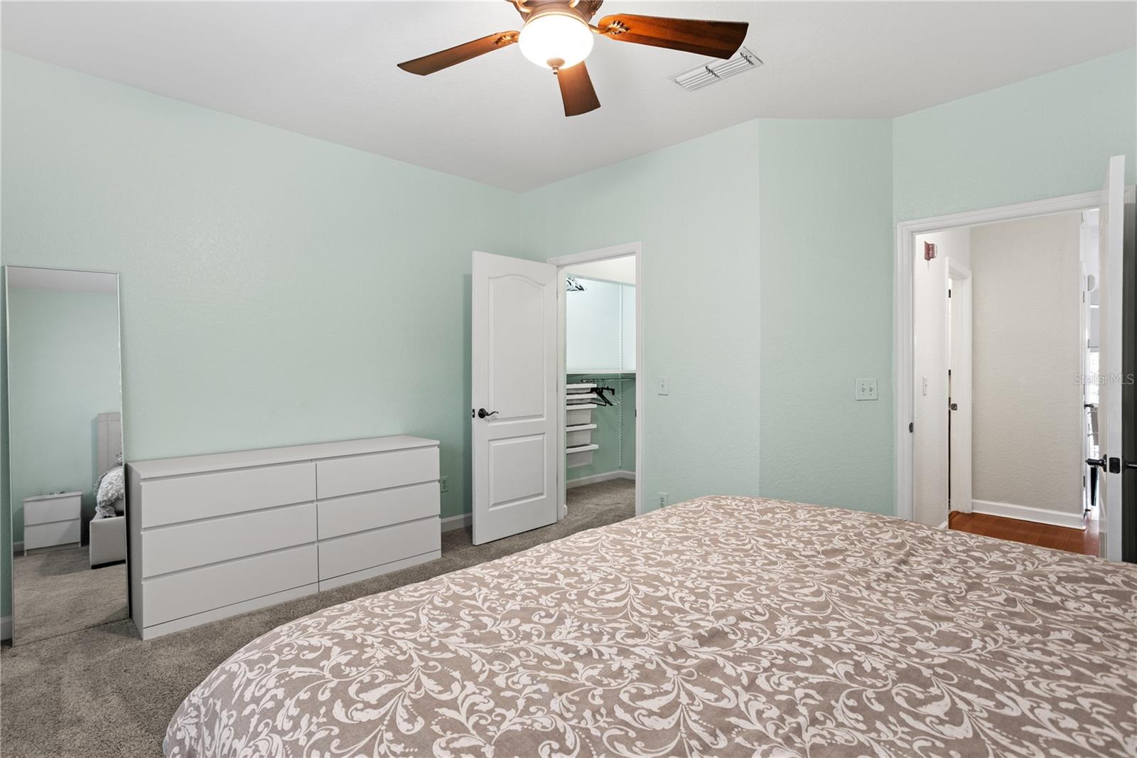Image 28 of 64 For 728 Seagate Drive N-a