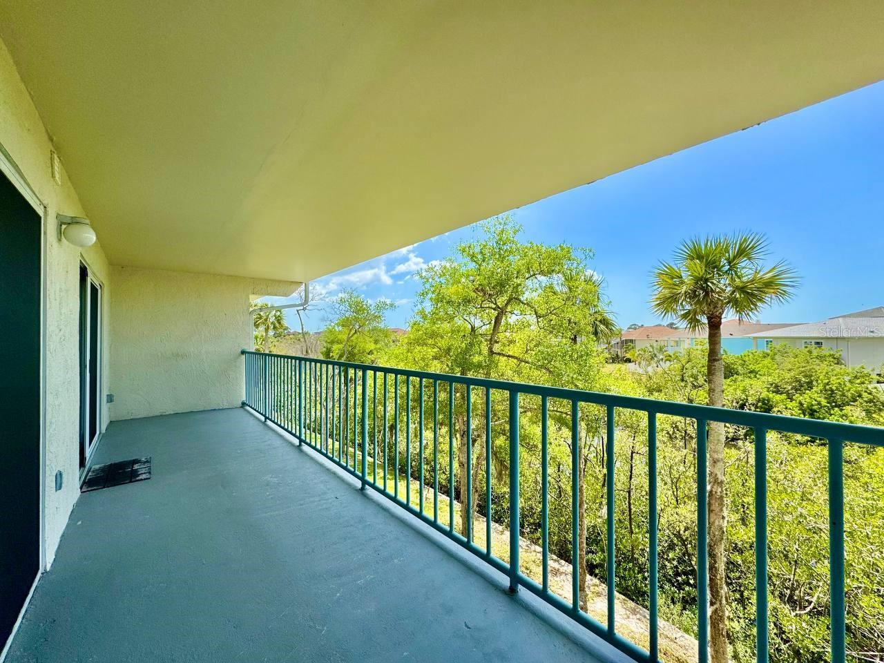Image 22 of 34 For 5537 Sea Forest Drive 205
