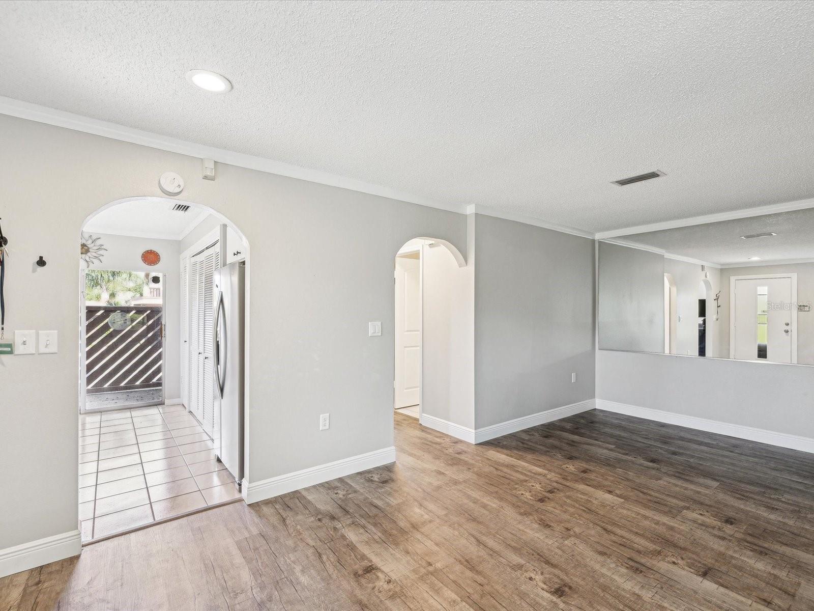 Image 14 of 46 For 4016 Lighthouse Way