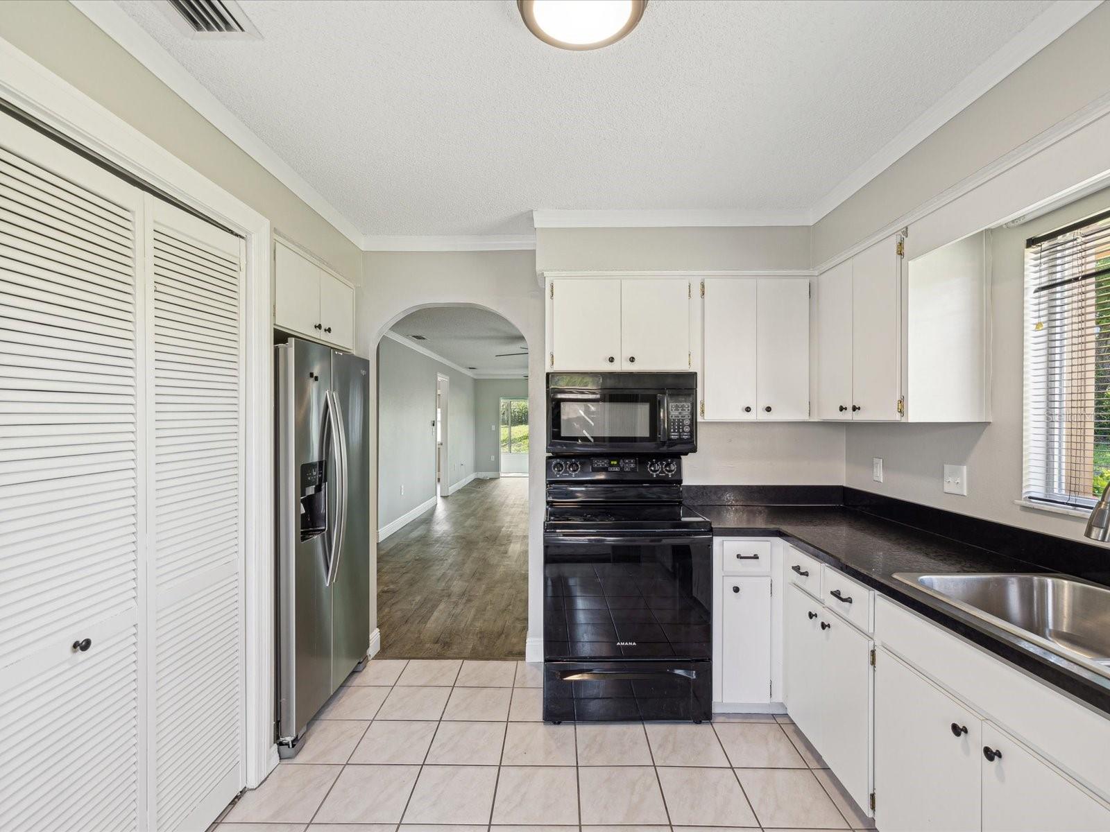 Image 26 of 46 For 4016 Lighthouse Way
