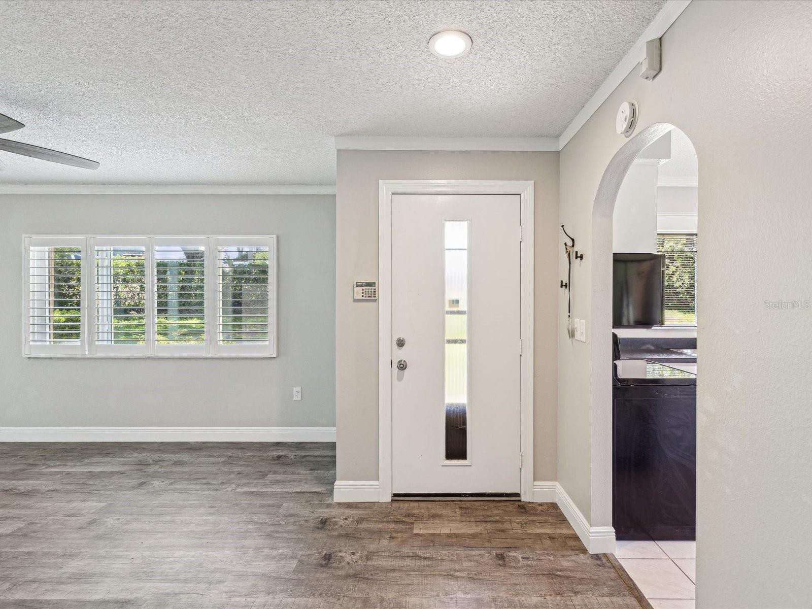 Image 8 of 46 For 4016 Lighthouse Way