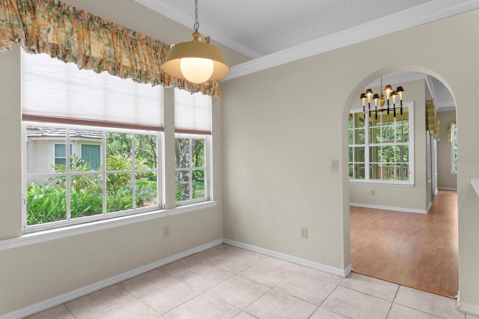 Image 11 of 43 For 15314 Sherwood Forest Drive