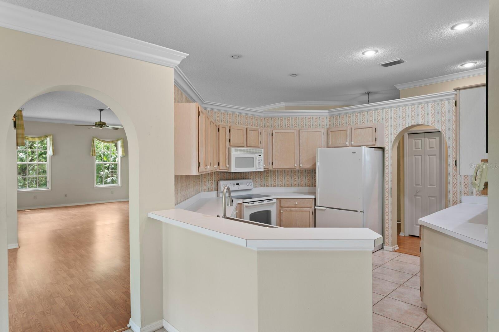 Image 14 of 43 For 15314 Sherwood Forest Drive