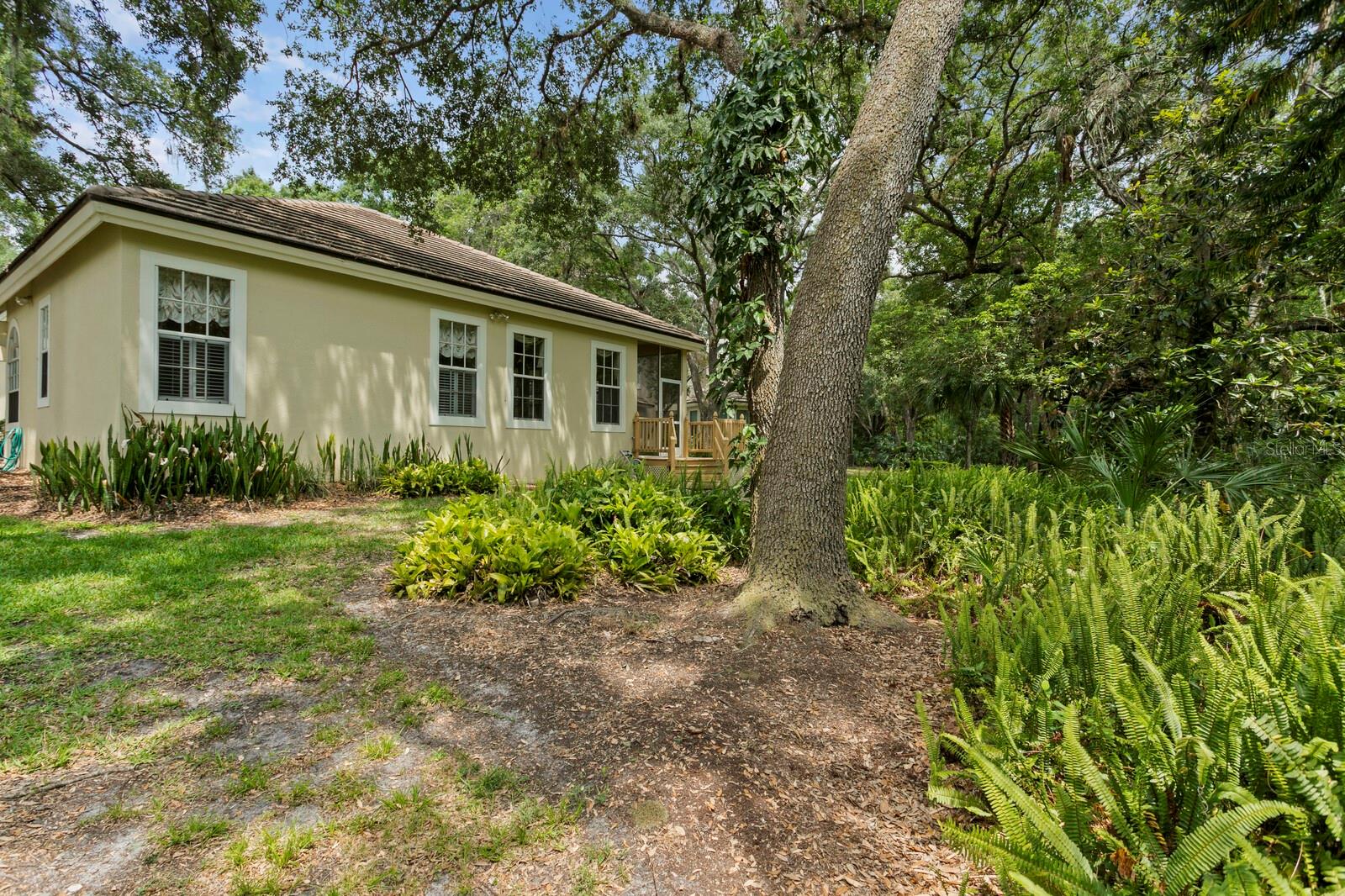Image 35 of 43 For 15314 Sherwood Forest Drive