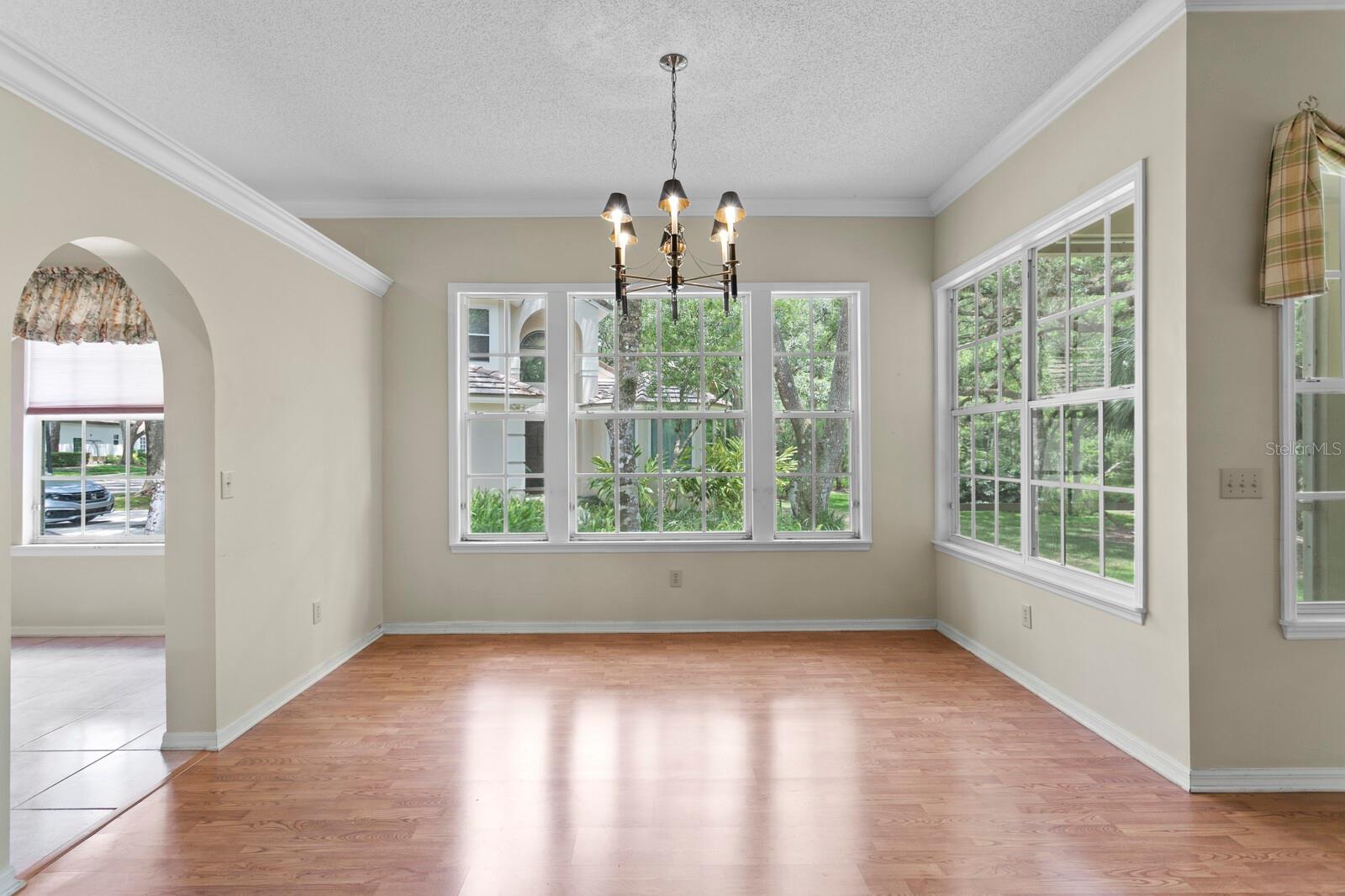 Image 9 of 43 For 15314 Sherwood Forest Drive